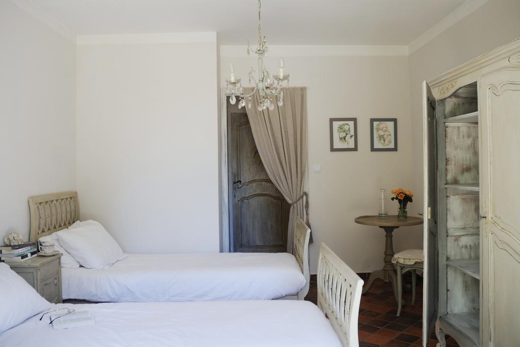 Maison Le Retour Le Rouret Chambre photo