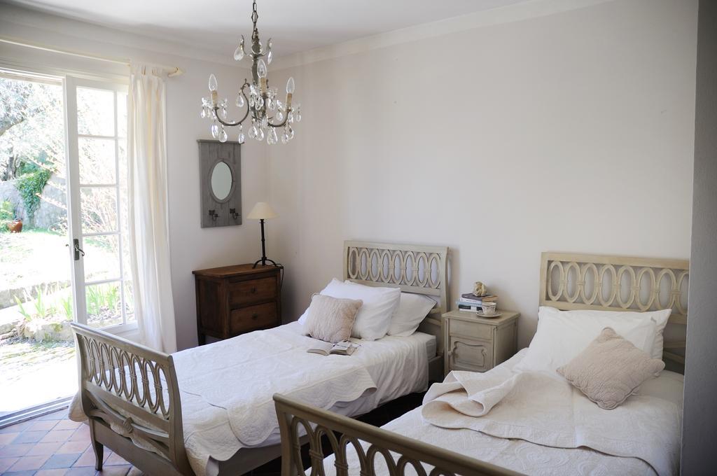 Maison Le Retour Le Rouret Chambre photo